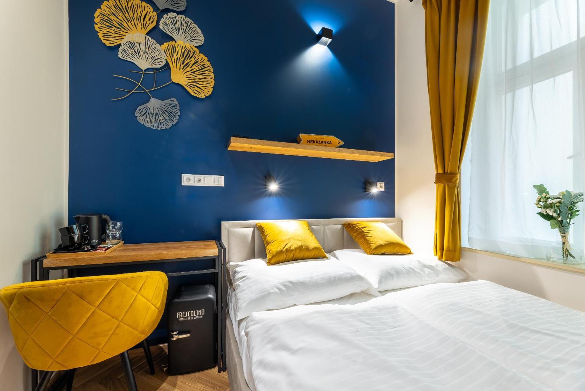 Modern Urban Room In The City Center Of Praga Exterior foto