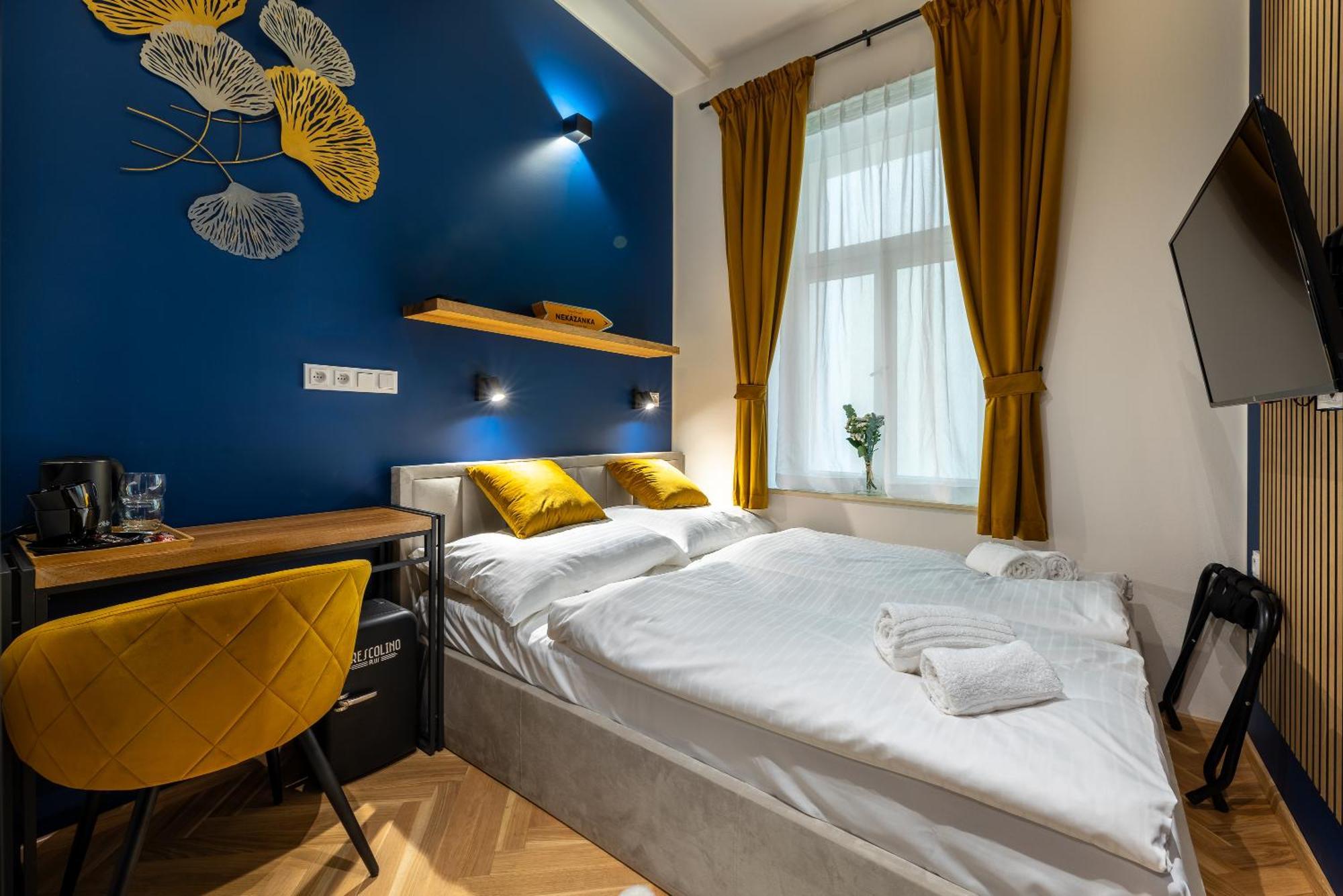 Modern Urban Room In The City Center Of Praga Exterior foto